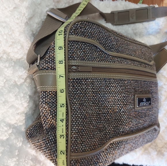 Jordache travel bag - Picture 7 of 9